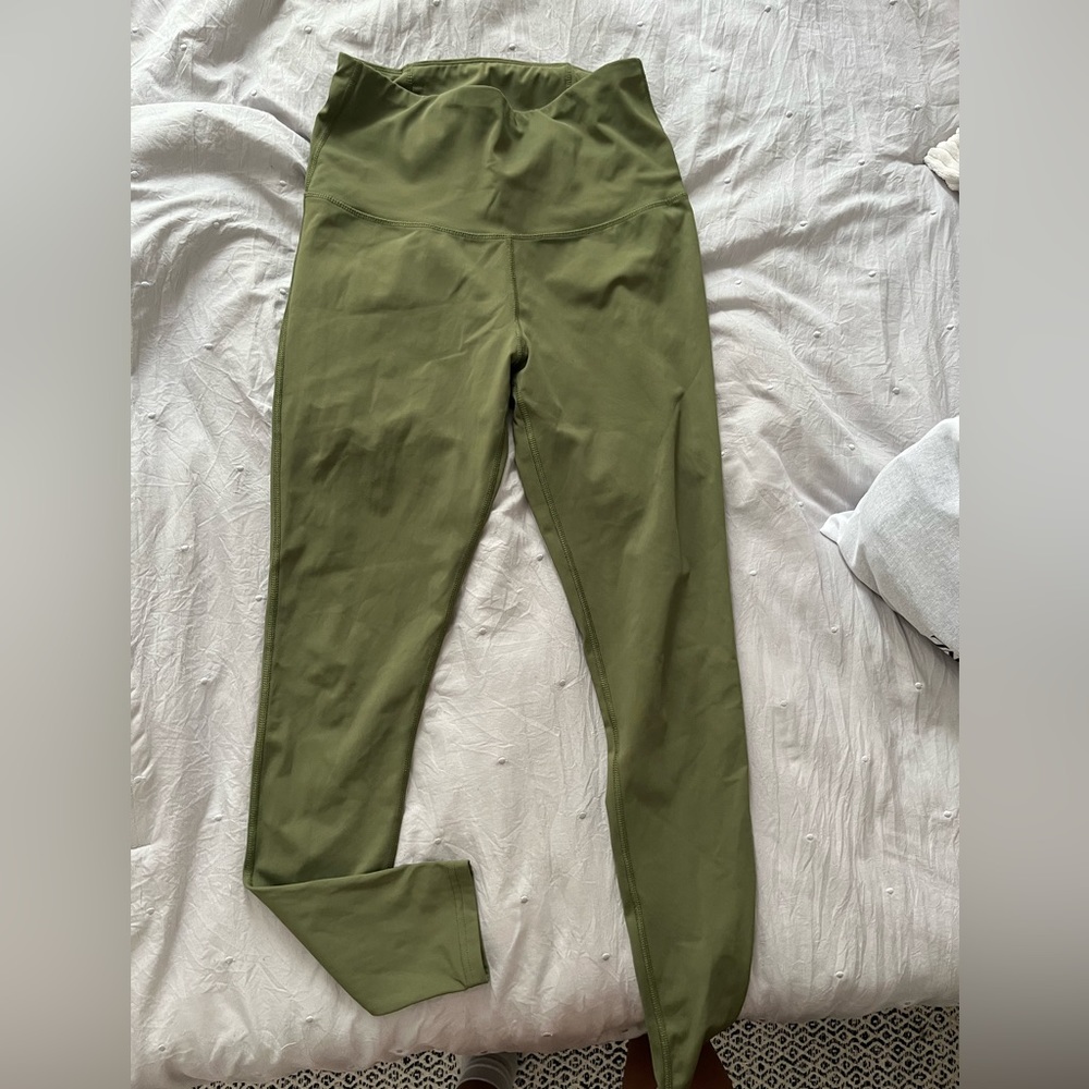 QUEENIEKE OLIVE GREEN leggings